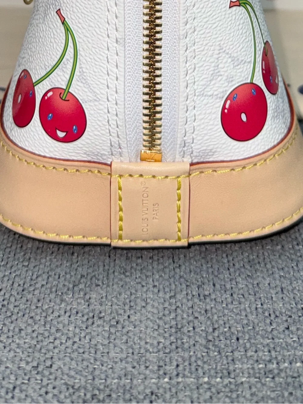 Louis Vuitton like new
